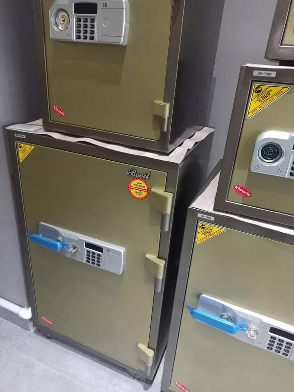 с электронным и ключевым замками. (Ю. Корея)