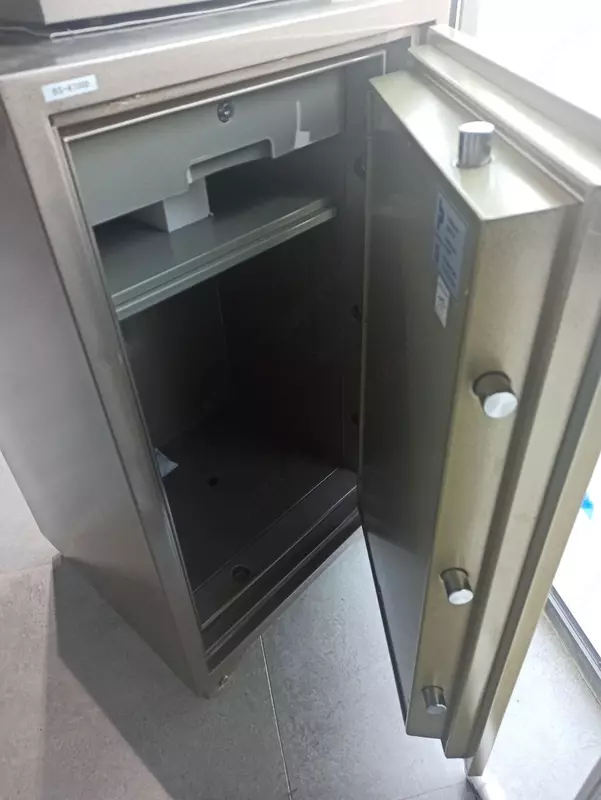 Сейф Booil TOPAZ BSК-1000 - 2 фаркли алохидадан калитли (Ж.Корея).