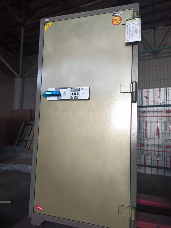 Сейф Booil TOPAZ (BST-1700) с электронным и ключевым замками