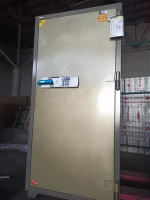 Сейф Booil TOPAZ (BST-1700) с электронным и ключевым замками