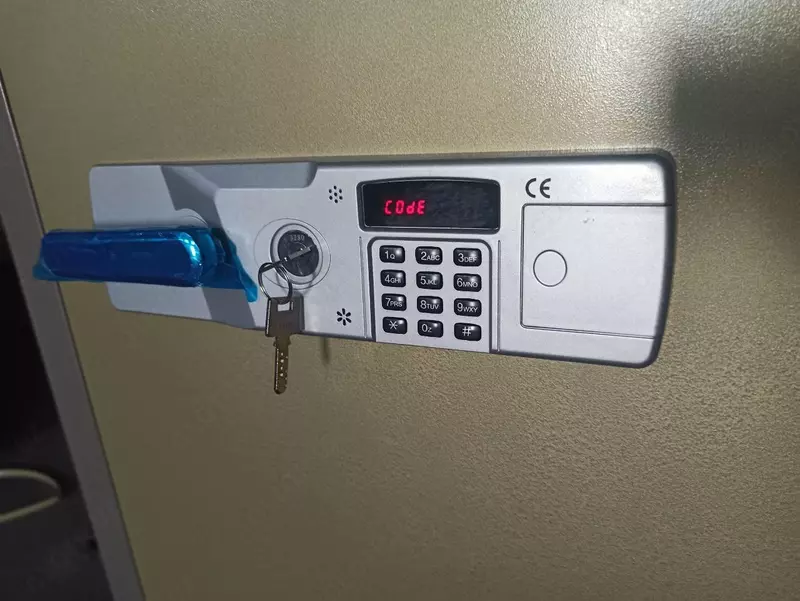 Сейф Booil TOPAZ (BST-1700) с электронным и ключевым замками Только в розницу