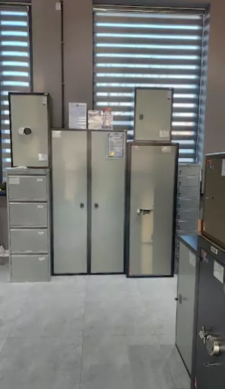 Шкаф архивный металлический. (CB-12) Только в розницу