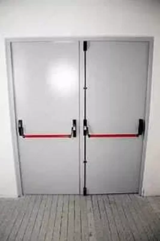 от {0} сум Ручка-штанга антипаника для двустворчатых дверей FUARO AP.1700C