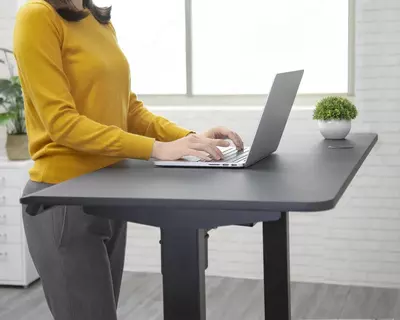 Elektr stol Cougar Royal 150 Mossa Black - 4 200 000 so'm / dona