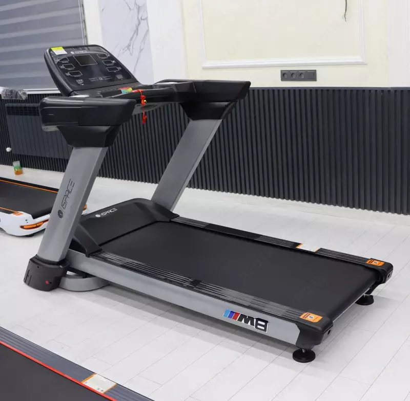 Беговая дорожка M8