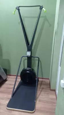 Вертикальный лыжный тренажёр