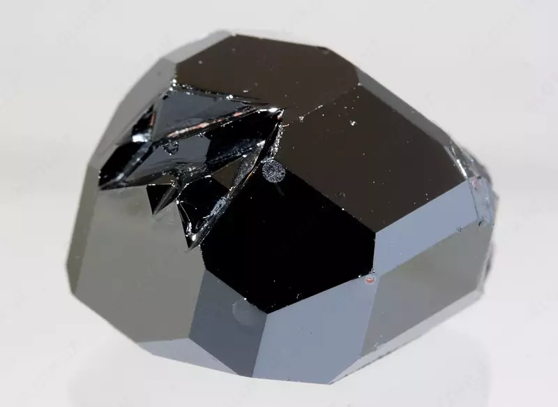 Иттрий слиток  Марка: ИтМ-1; ИтМ-5; ИтМПр-1  Размер: 1-160 мм