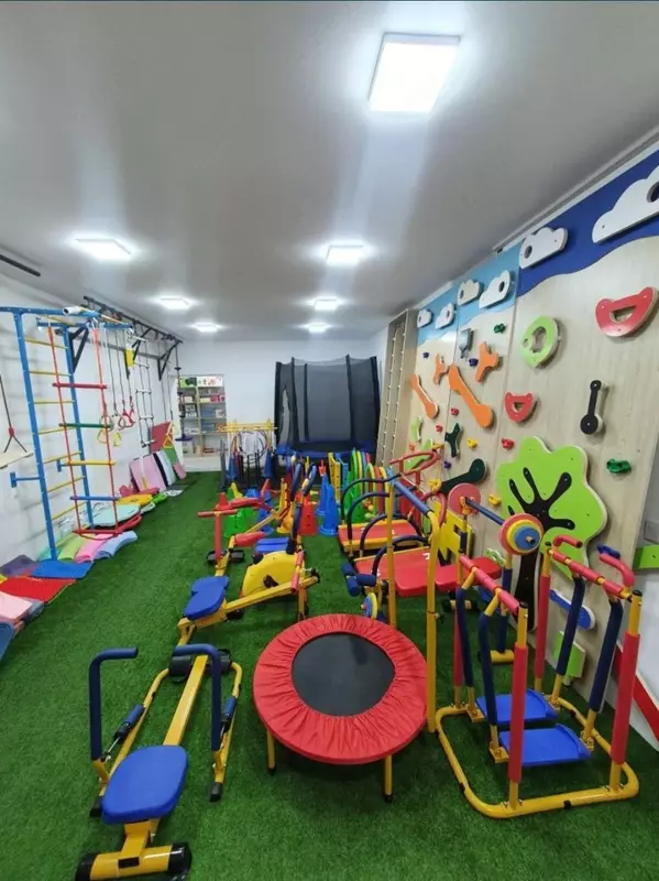 Qattiq o'rindiqli yog'och osilgan belanchak 1