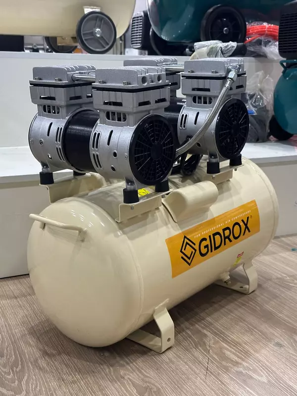 Shovqinsiz havo kompressori saab 24L - 500L