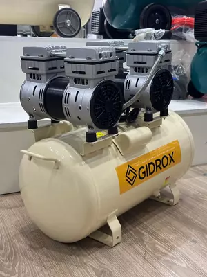 Бесшумный воздушный компрессор saab 24L - 500л