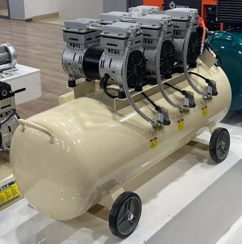 GIDROX 24-300l shovqinsiz havo kompressori.