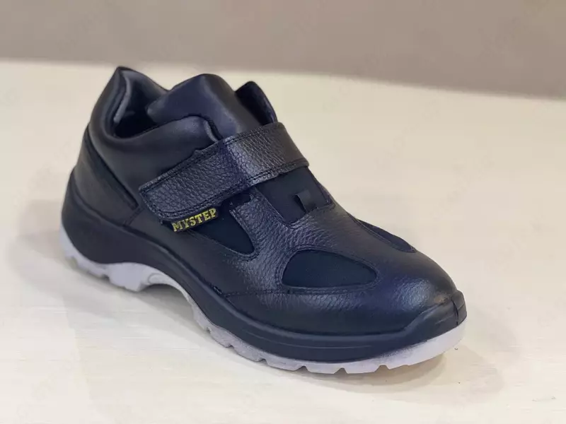 Ботинки №3 - 180 000 сум