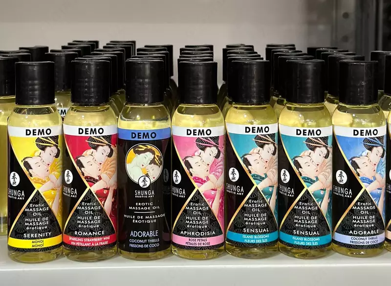 Tana massaj moyi Shunga Erotik massaj yog'i