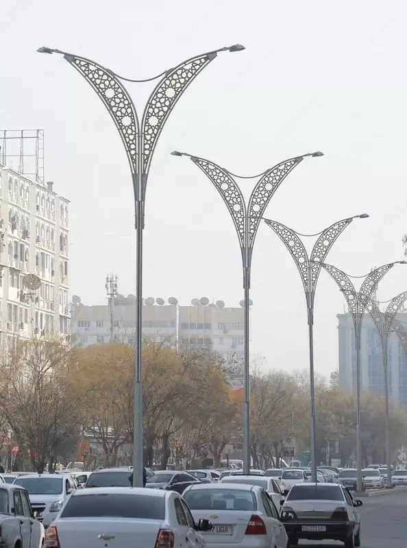 Оцинкованные опоры освещения