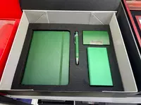 Biznes naborlar logotip bilan hamkorlar va rahbarlar uchun Ulgurji va chakana