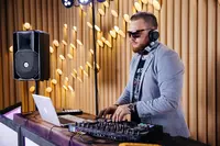 Услуги Ди-джея на Свадьбу