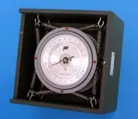 М-67 — барометр-анероид метеорологический контрольный
