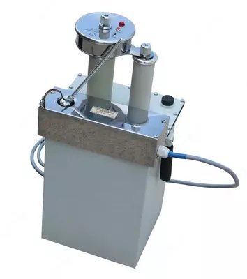 Eng oson 20 kV - ixcham VLF sinov qurilmasi (kuchlanish 20 kV  0 5 µF da 0 1 Gts)