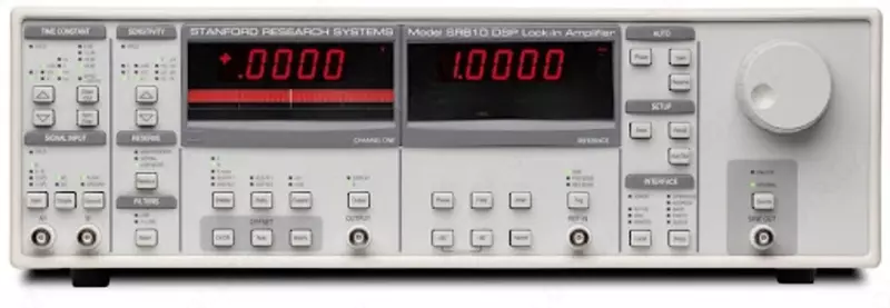 SR-810 — усилитель синхронный цифровой однофазный