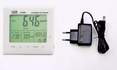  DT-802 - soat va kalendar bilan ish stoli havo sifati analizatori - 