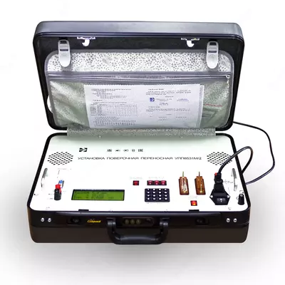   Н4-25 — калибратор тока и напряжения