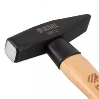   Молоток слесарный  300 г  кованый квадратный боек  буковая рукоятка Denzel