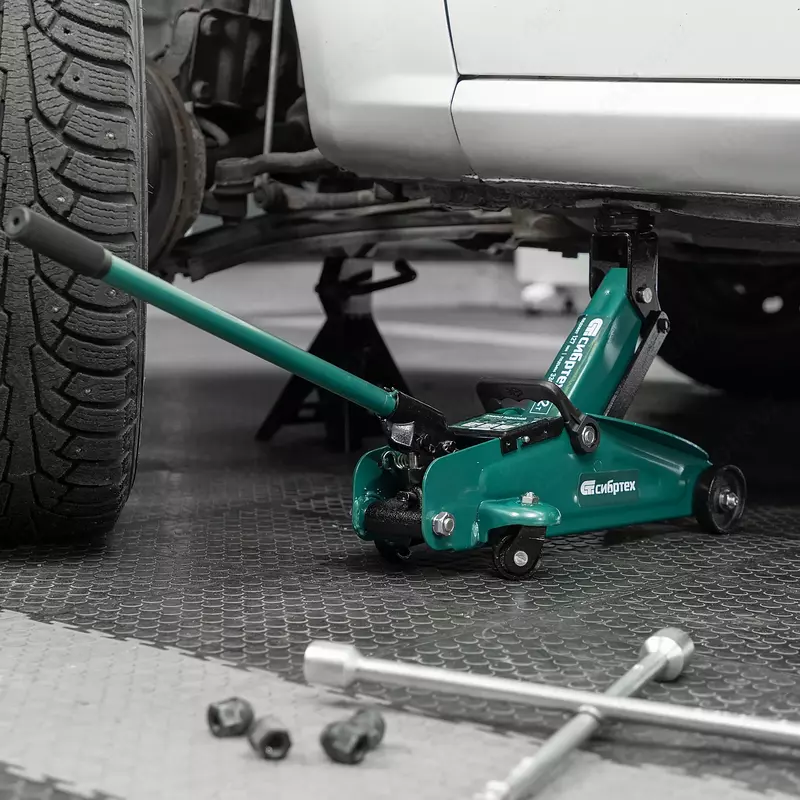  Домкрат гидравлический подкатной  2 т  127-330 мм Сибртех - ООО QUATTRO PRO