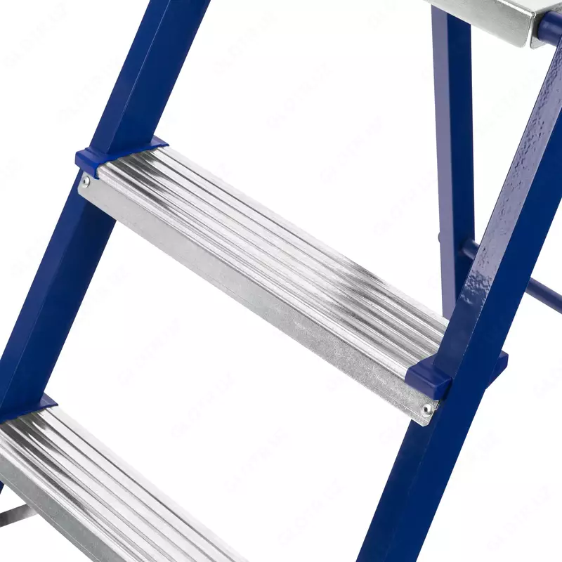  Стремянка  3 ступеней  стальная  Сибртех Только в розницу