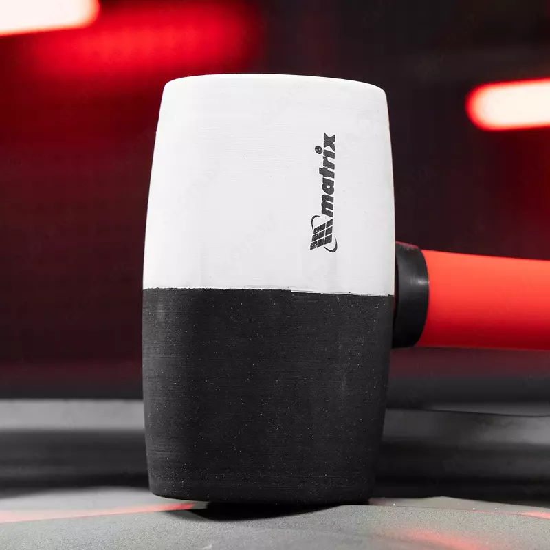  Киянка резиновая  680 г  черно-белая резина  фибергласовая рукоятка Matrix - Киянки