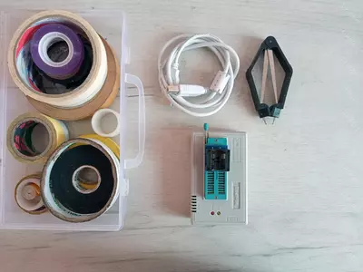 кроме розетки!