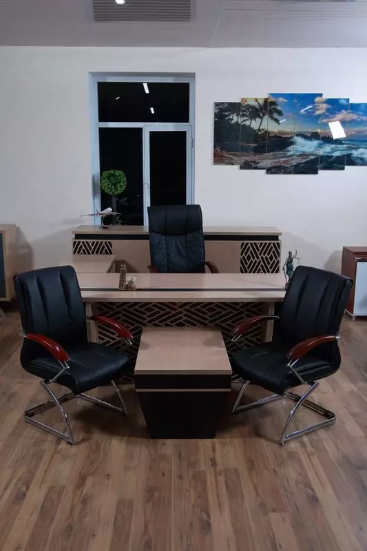 Marakanda ofis mebellari toplami