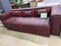 Kreslolar bilan divan