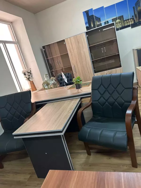 Офисный стол №28