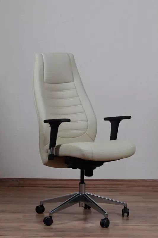 Кресло для офиса №48