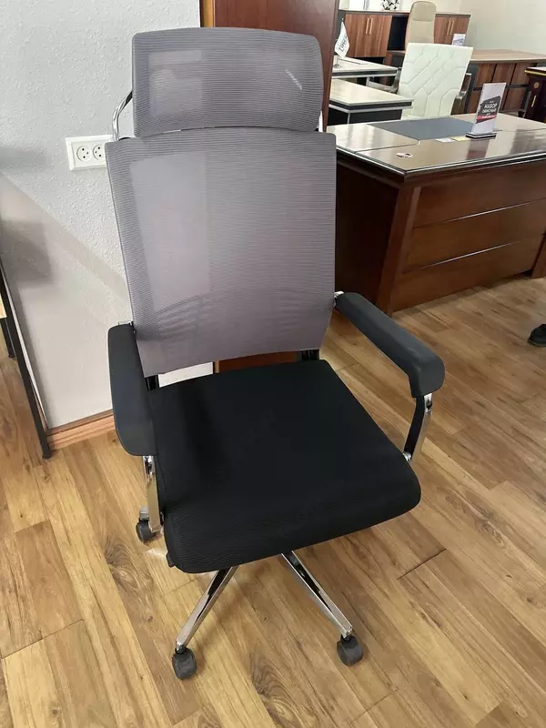 Кресло для офиса №58