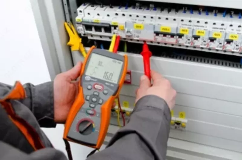 MRP-201 Измеритель параметров устройств защитного отключения - 16 000 000 сум