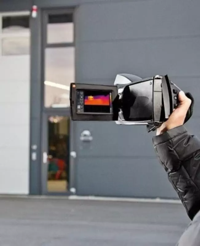 testo 890-2 - Тепловизор с функцией FeverDetection ассистентом для обнаружения людей с повышенной температурой