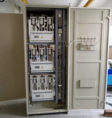 Реверсор высоковольтный типа РВ с вакуумным контактором