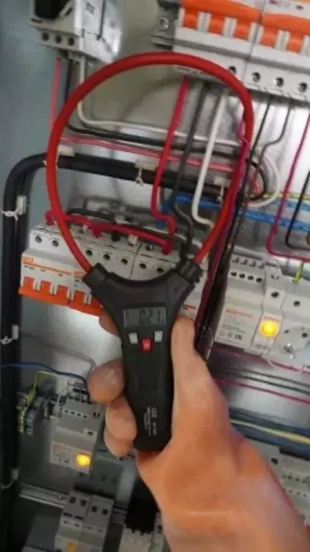 DT-320 Клещи электроизмерительные гибкая токовая петля