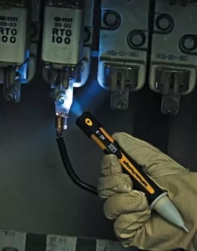 AC-9 Бесконтактный детектор напряжения