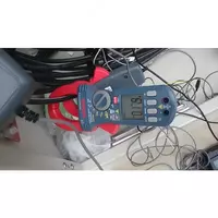 от 100 сум DCM2000DR — токовые клещи True RMS
