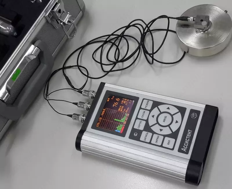 АССИСТЕНТ SI V3RT — шумомер, анализатор спектра в диапазоне: звук, инфразвук, виброметр трехкоординатный (одновременно)