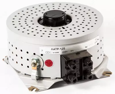 ЛАТР 1.25 — автотрансформатор