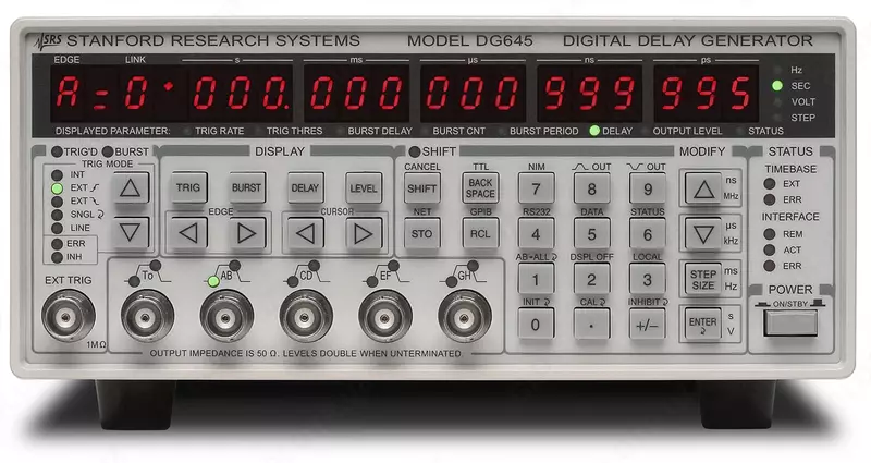 DG645 — генератор импульсов + генератор задержек