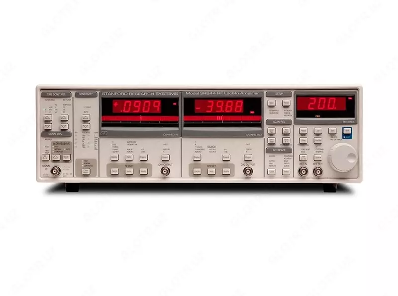 SR-810 — усилитель синхронный цифровой однофазный