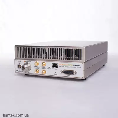 Signal Hound SM200B — анализатор спектра реального времени