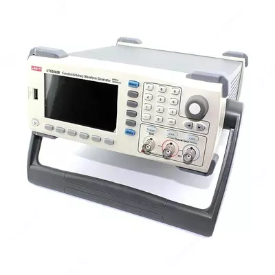 UNI-T UTG2082B — генератор сигналов