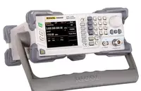 DSG836A — генератор сигналов высокочастотный