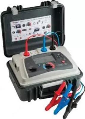 MIT525 — тестер сопротивления изоляции