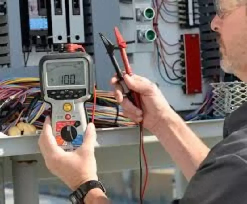 MOM2 — микроомметр